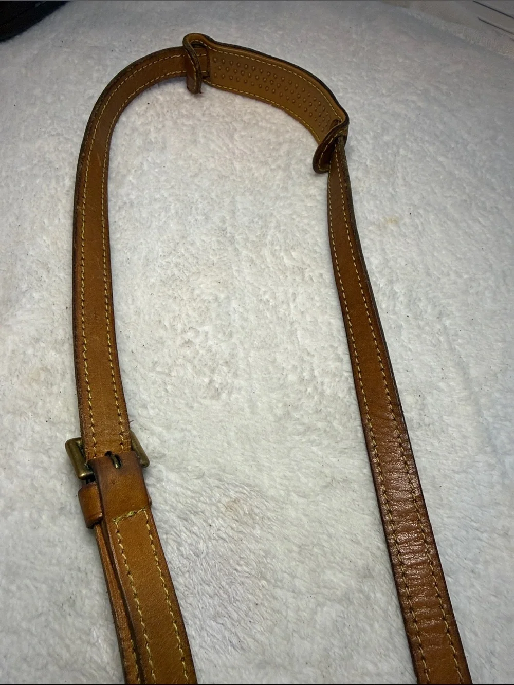 Authentic Louis Vuitton Shoulder Strap for Bags/Accessories Beige Leather Gold